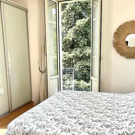 Emplacement Centre Apartment *
